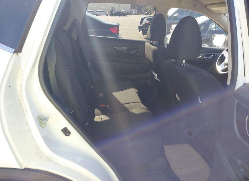 Photo 8 of 2020 Nissan Rogue SV FWD (VIN 5N1AT2MT6LC782945)