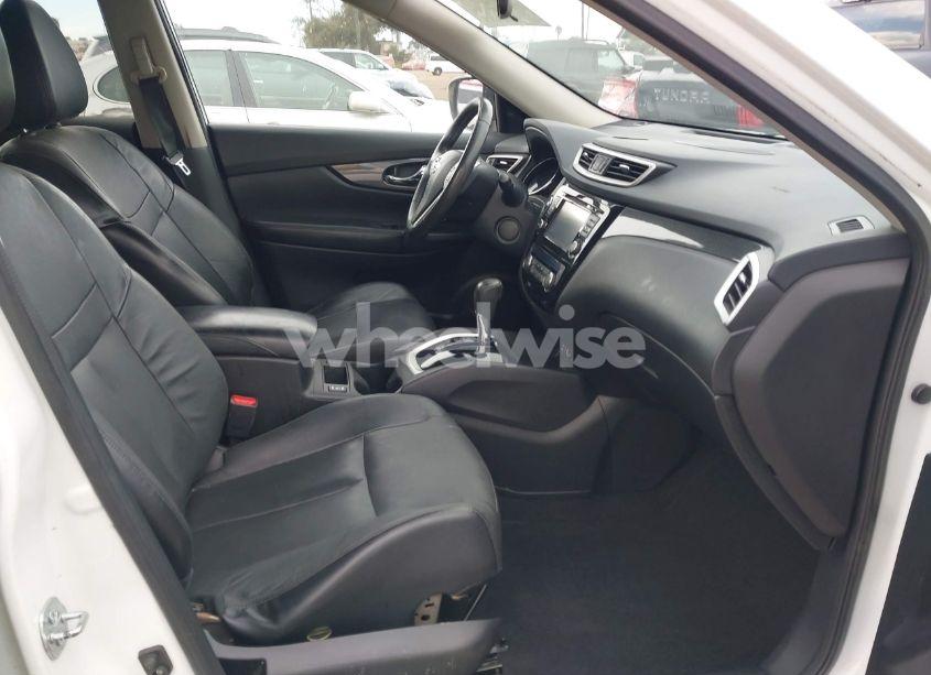 Photo 5 of 2014 Nissan Rogue SL (VIN 5N1AT2MT7EC778776)