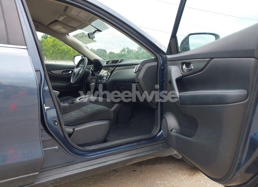 Photo 5 of 2014 Nissan Rogue SV (VIN 5N1AT2MT7EC781063)