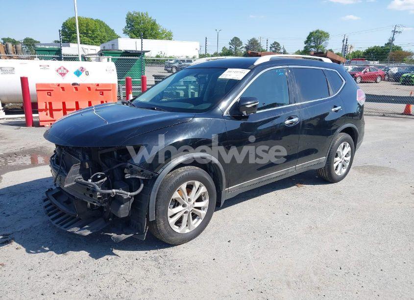 Photo 2 of 2014 Nissan Rogue SV (VIN 5N1AT2MT7EC841729)