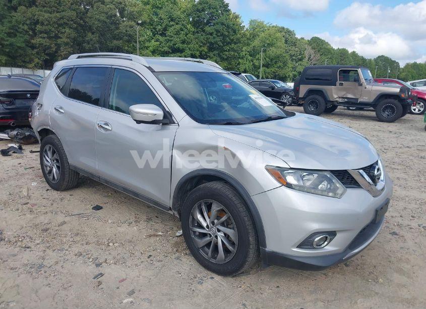 2015 Nissan Rogue SL (VIN 5N1AT2MT7FC821918) main photo