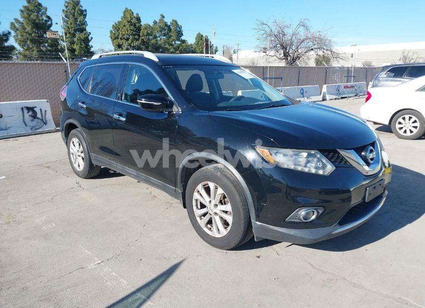 2015 Nissan Rogue SV (VIN 5N1AT2MT7FC824639) main photo