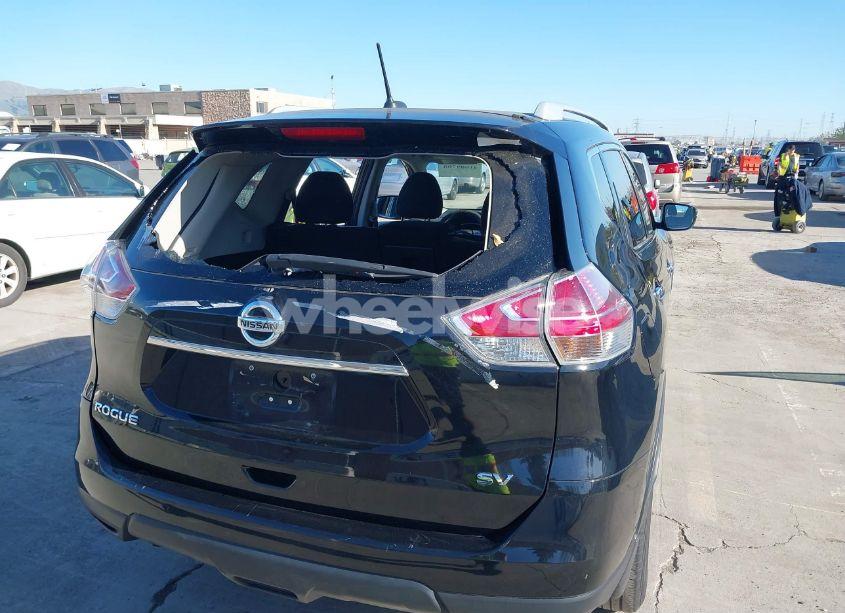 Photo 6 of 2015 Nissan Rogue SV (VIN 5N1AT2MT7FC824639)