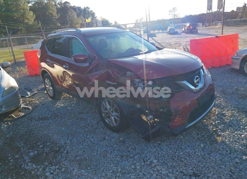 2015 Nissan Rogue SV (VIN 5N1AT2MT7FC840100) main photo