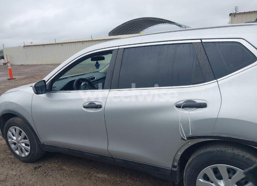 Photo 15 of 2016 Nissan Rogue S/SL/SV (VIN 5N1AT2MT7GC755534)