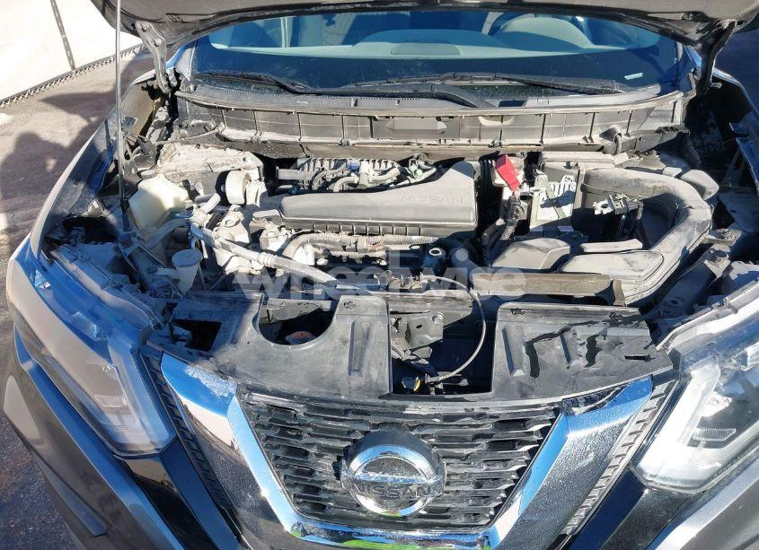 Photo 10 of 2017 Nissan Rogue SV (VIN 5N1AT2MT7HC767765)