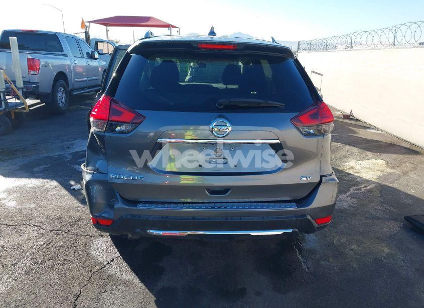 Photo 18 of 2017 Nissan Rogue SV (VIN 5N1AT2MT7HC767765)