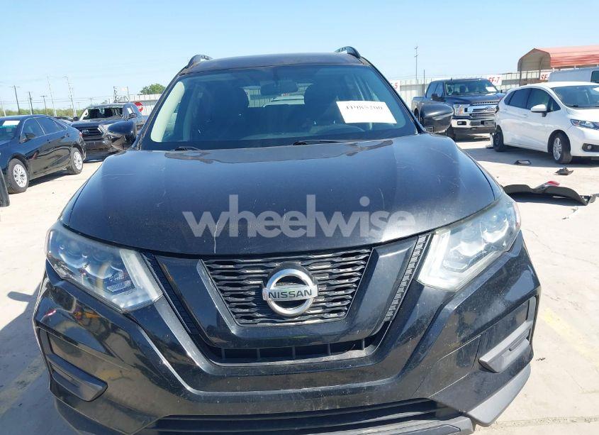 Photo 13 of 2017 Nissan Rogue SV (VIN 5N1AT2MT7HC769872)