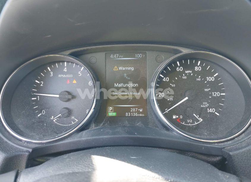 Photo 7 of 2017 Nissan Rogue SV (VIN 5N1AT2MT7HC769872)