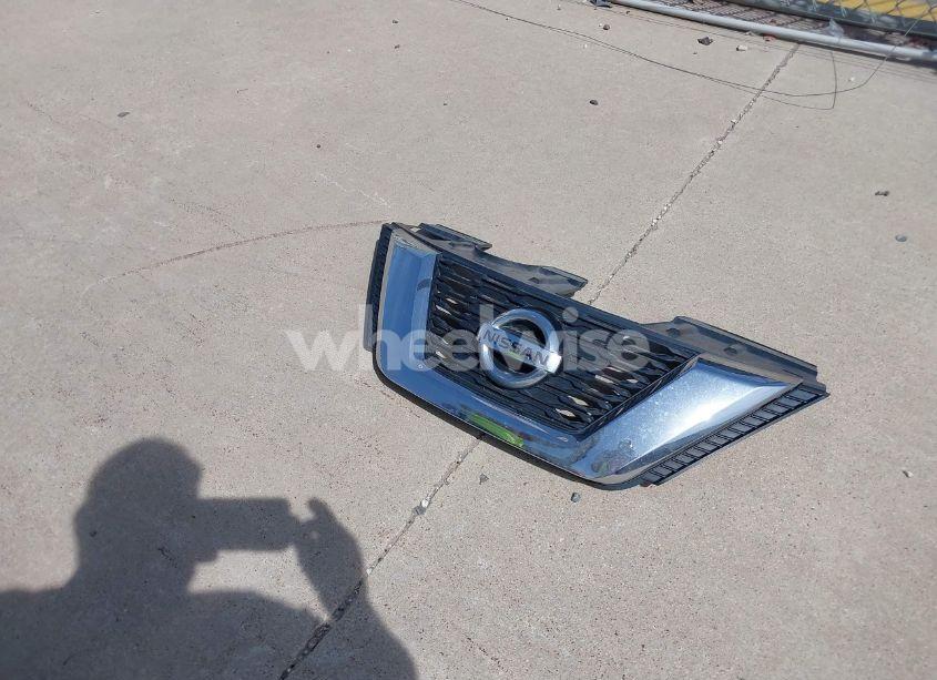 Photo 12 of 2017 Nissan Rogue S (VIN 5N1AT2MT7HC778183)