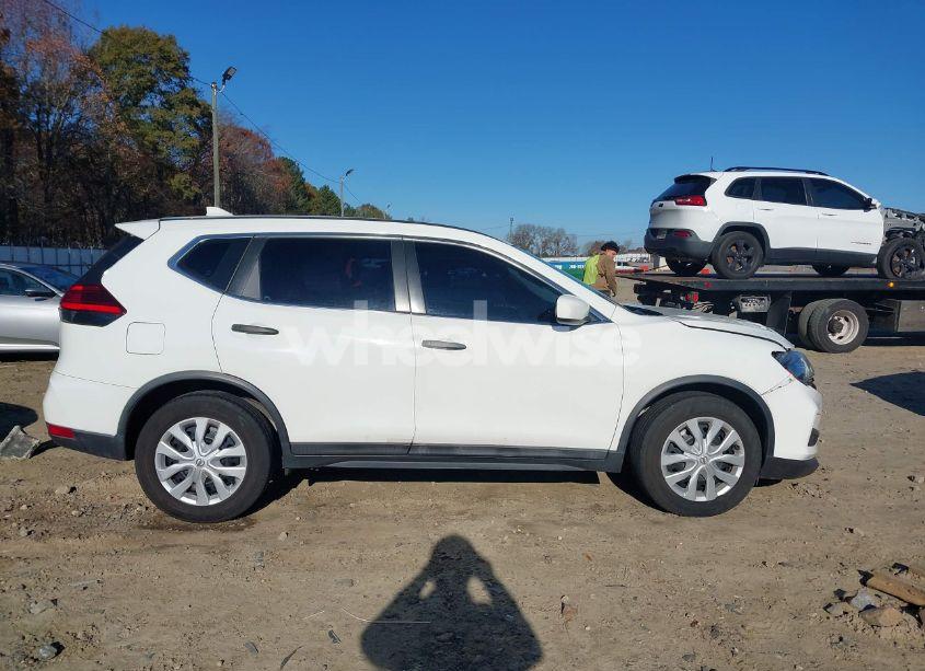 Photo 13 of 2017 Nissan Rogue S (VIN 5N1AT2MT7HC814065)