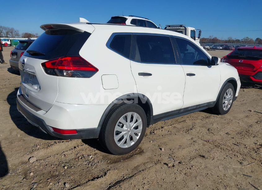 Photo 4 of 2017 Nissan Rogue S (VIN 5N1AT2MT7HC814065)