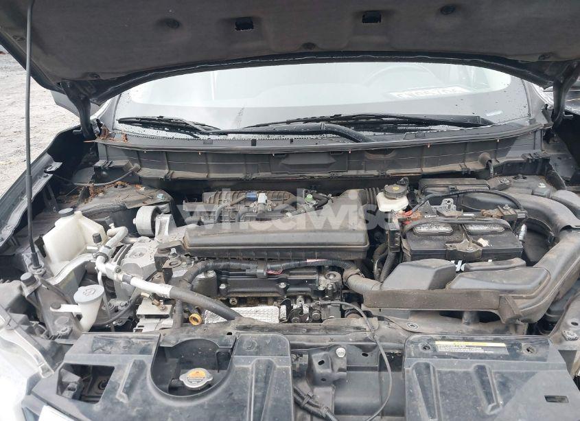 Photo 10 of 2017 Nissan Rogue SV (VIN 5N1AT2MT7HC863864)