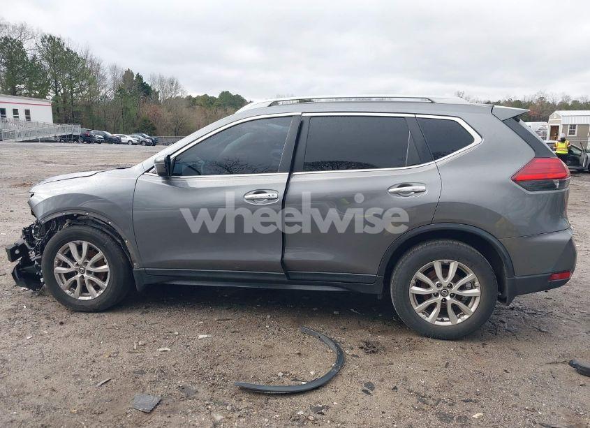 Photo 15 of 2017 Nissan Rogue SV (VIN 5N1AT2MT7HC863864)