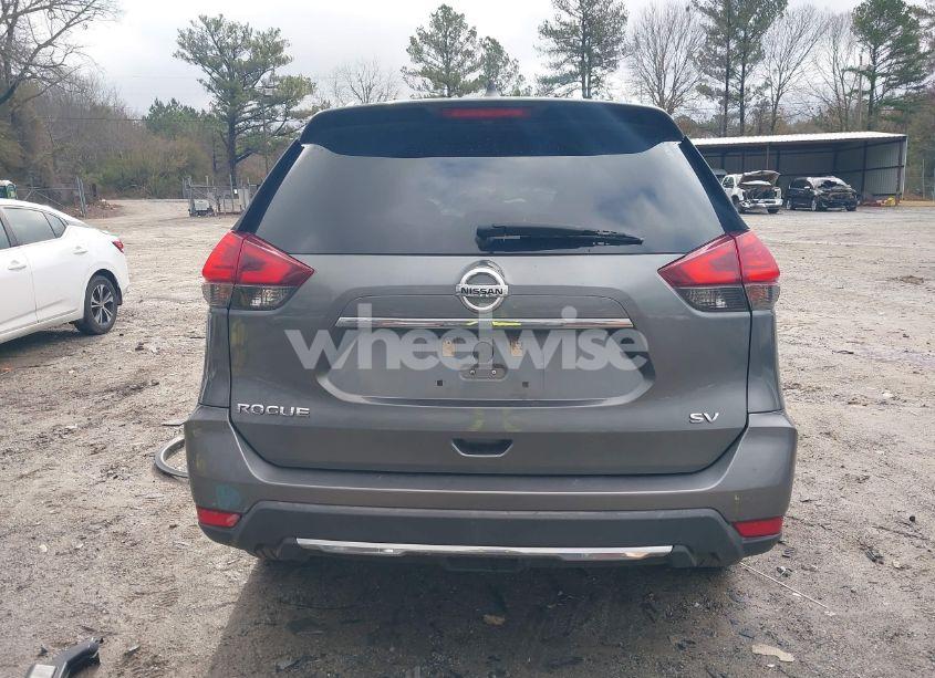 Photo 17 of 2017 Nissan Rogue SV (VIN 5N1AT2MT7HC863864)