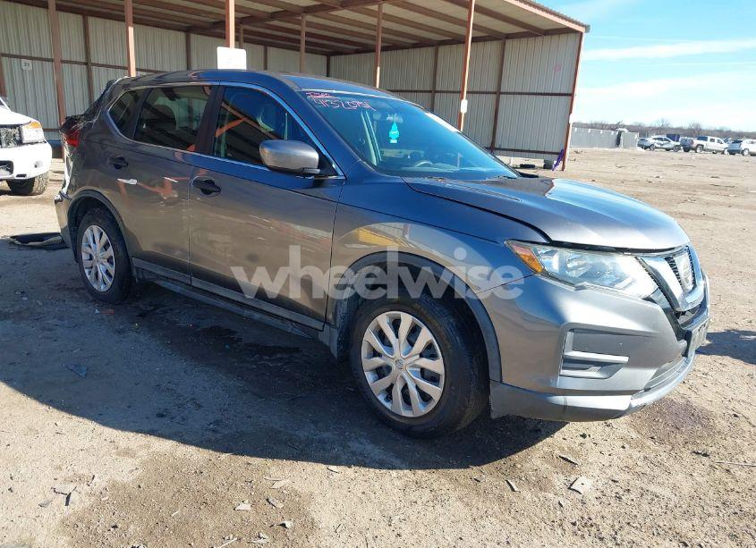 2017 Nissan Rogue S (VIN 5N1AT2MT7HC888974) main photo