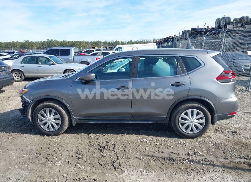 Photo 14 of 2018 Nissan Rogue S (VIN 5N1AT2MT7JC776195)