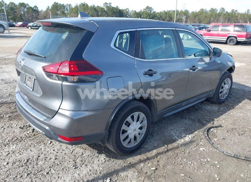 Photo 4 of 2018 Nissan Rogue S (VIN 5N1AT2MT7JC776195)