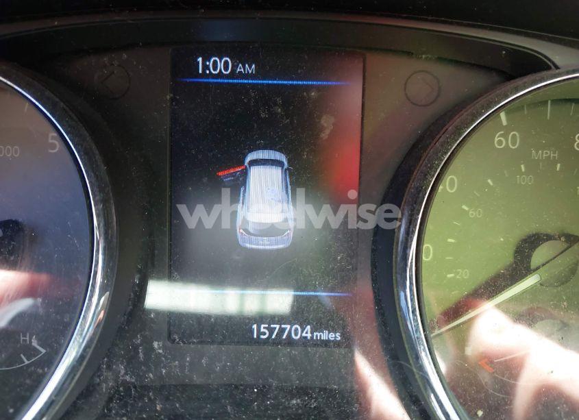 Photo 15 of 2018 Nissan Rogue SV (VIN 5N1AT2MT7JC799783)