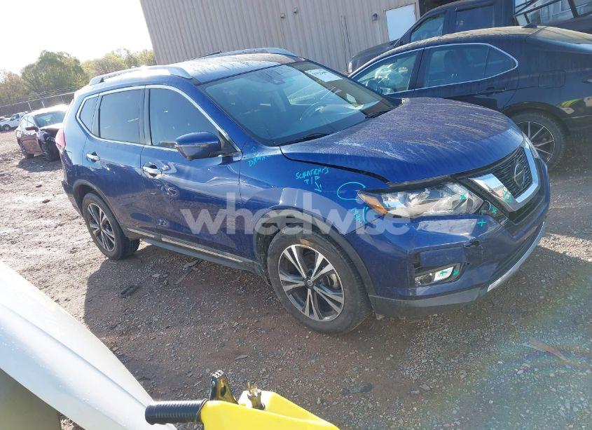 2018 Nissan Rogue SL (VIN 5N1AT2MT7JC808319) main photo