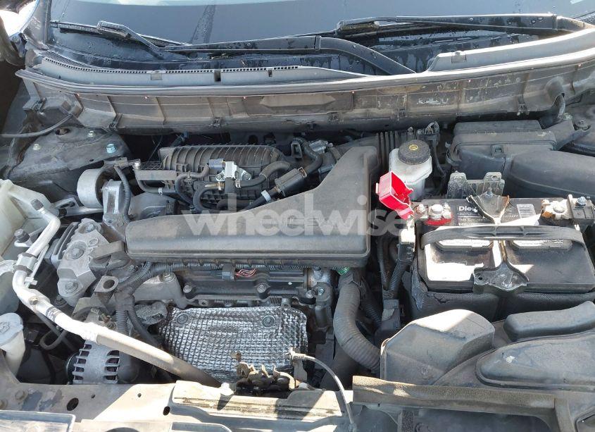 Photo 10 of 2018 Nissan Rogue SL (VIN 5N1AT2MT7JC808319)