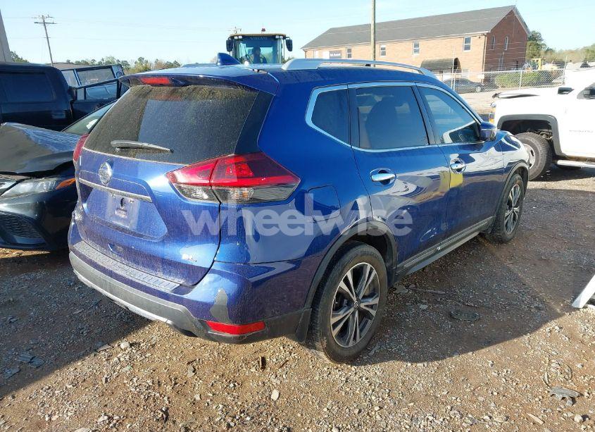 Photo 4 of 2018 Nissan Rogue SL (VIN 5N1AT2MT7JC808319)