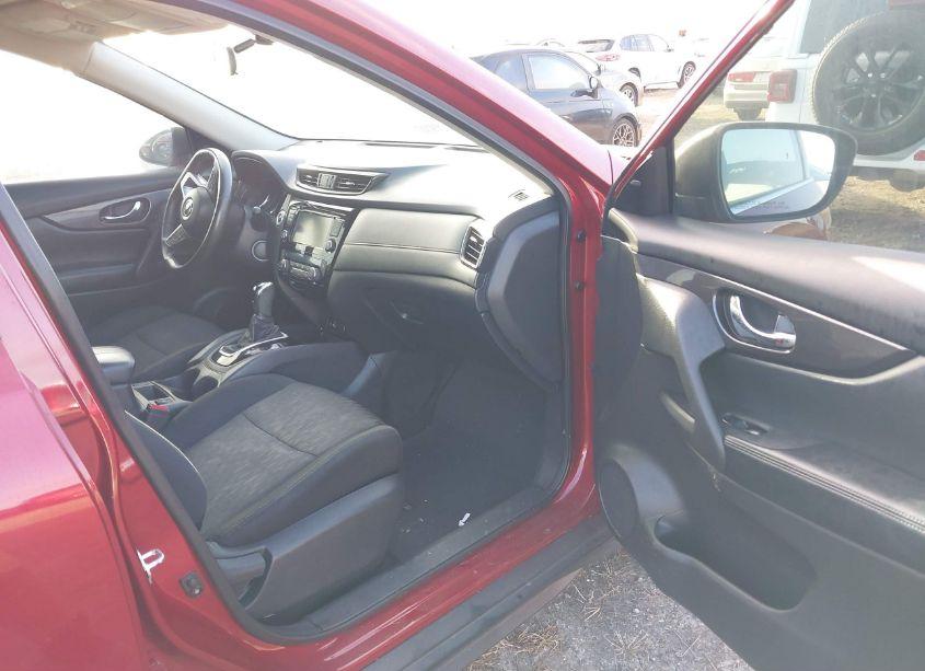 Photo 5 of 2018 Nissan Rogue SV (VIN 5N1AT2MT7JC808630)