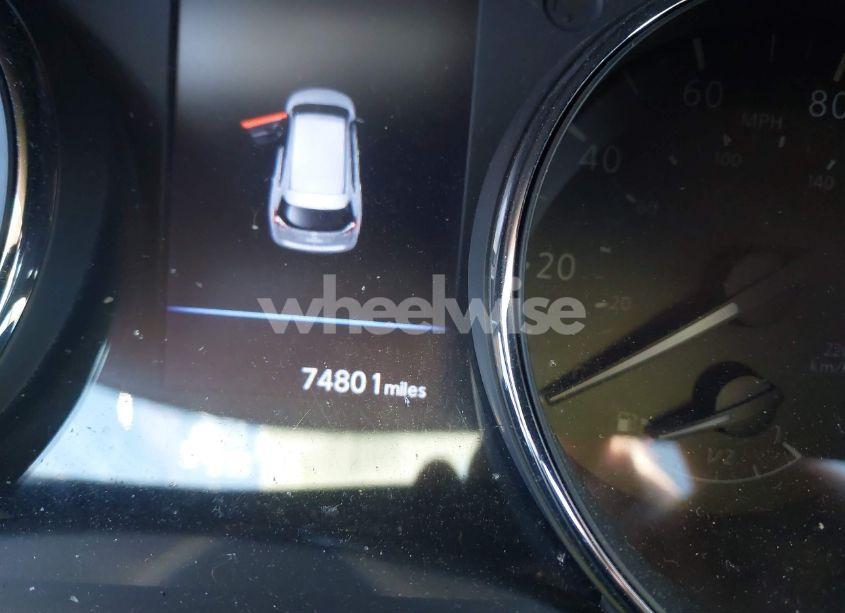 Photo 15 of 2018 Nissan Rogue SV (VIN 5N1AT2MT7JC814962)