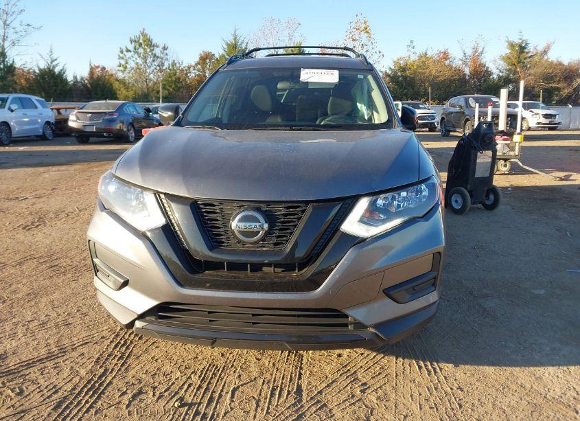 Photo 12 of 2018 Nissan Rogue SV (VIN 5N1AT2MT7JC818588)