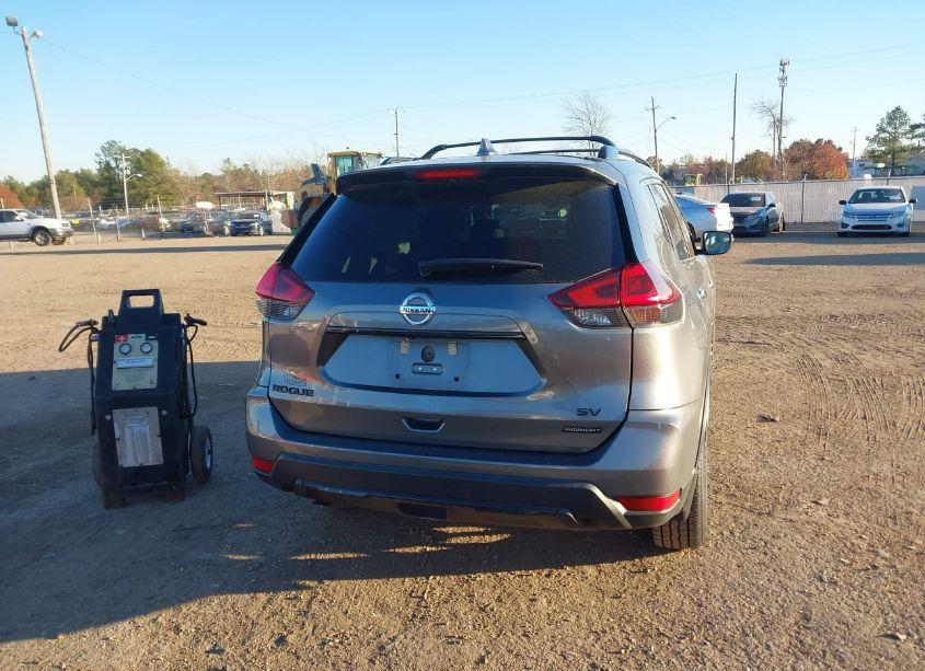 Photo 16 of 2018 Nissan Rogue SV (VIN 5N1AT2MT7JC818588)