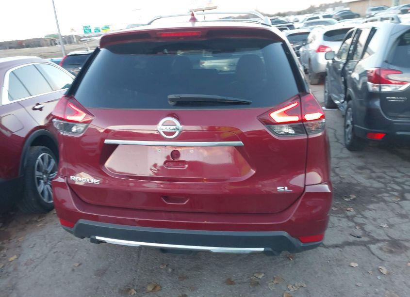Photo 16 of 2018 Nissan Rogue SL (VIN 5N1AT2MT7JC837433)
