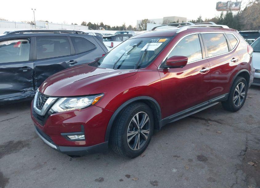 Photo 2 of 2018 Nissan Rogue SL (VIN 5N1AT2MT7JC837433)