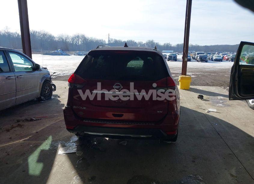 Photo 17 of 2018 Nissan Rogue SV (VIN 5N1AT2MT7JC842275)