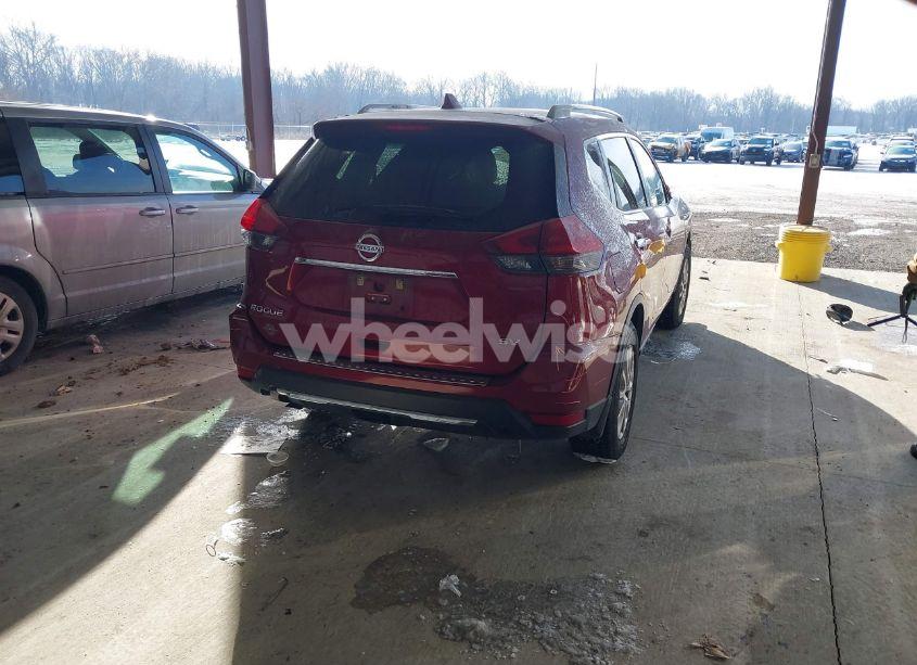 Photo 4 of 2018 Nissan Rogue SV (VIN 5N1AT2MT7JC842275)