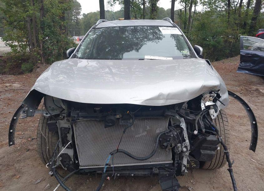 Photo 12 of 2019 Nissan Rogue SL (VIN 5N1AT2MT7KC738323)