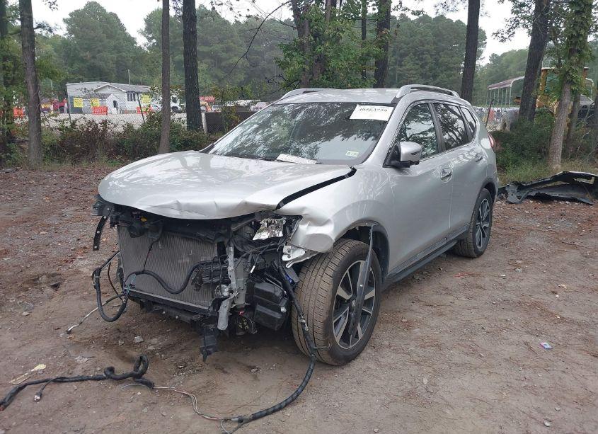 Photo 2 of 2019 Nissan Rogue SL (VIN 5N1AT2MT7KC738323)