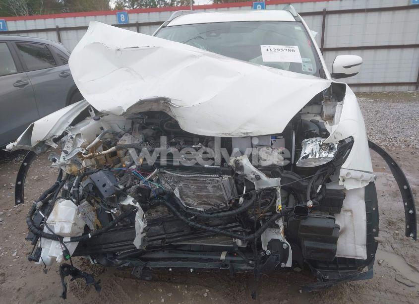 Photo 13 of 2019 Nissan Rogue S (VIN 5N1AT2MT7KC761097)