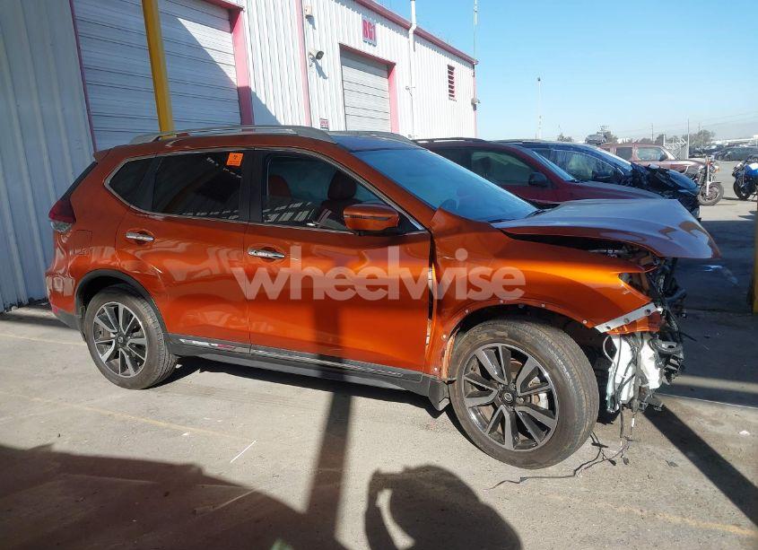 Photo 14 of 2019 Nissan Rogue SL (VIN 5N1AT2MT7KC761665)