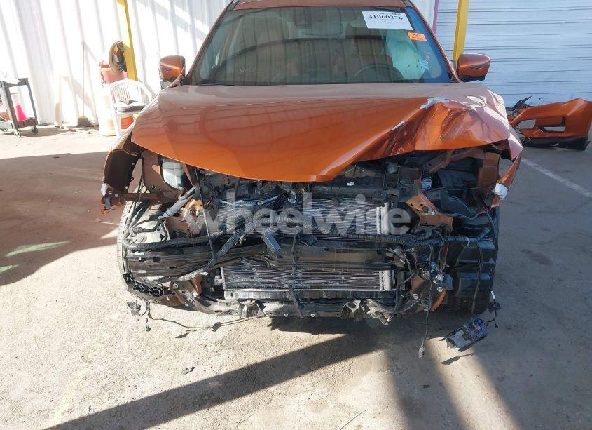 Photo 6 of 2019 Nissan Rogue SL (VIN 5N1AT2MT7KC761665)