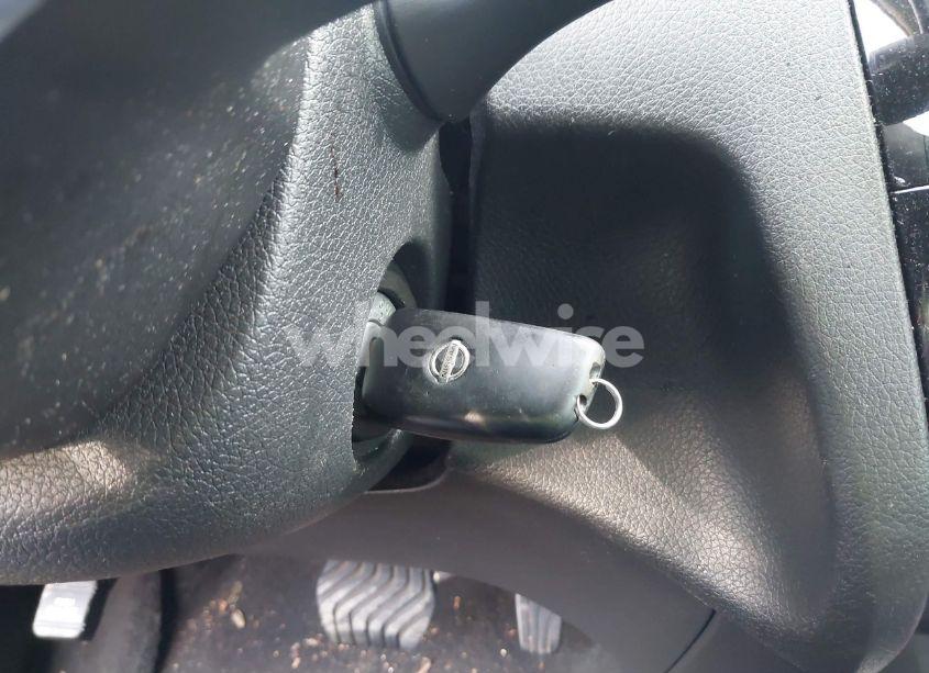 Photo 11 of 2019 Nissan Rogue S (VIN 5N1AT2MT7KC783987)