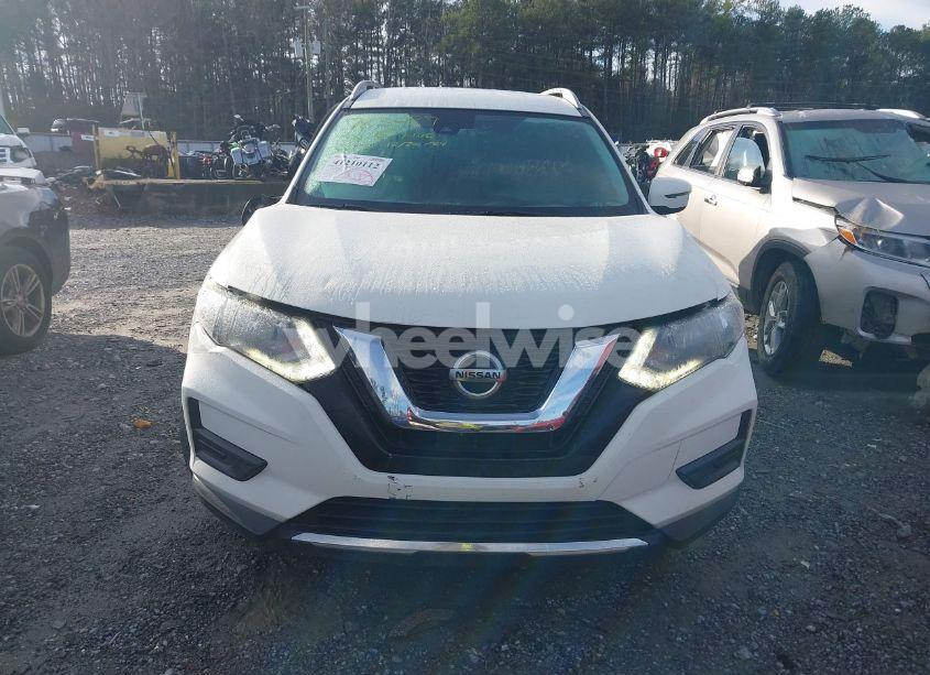 Photo 12 of 2019 Nissan Rogue S (VIN 5N1AT2MT7KC783987)
