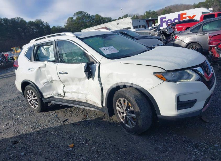 Photo 13 of 2019 Nissan Rogue S (VIN 5N1AT2MT7KC783987)