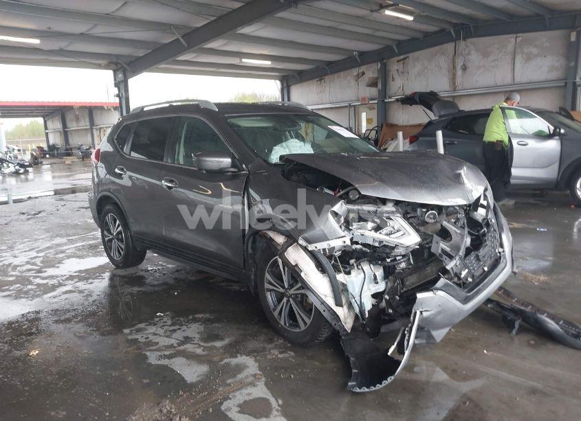 2019 Nissan Rogue SV (VIN 5N1AT2MT7KC784380) main photo