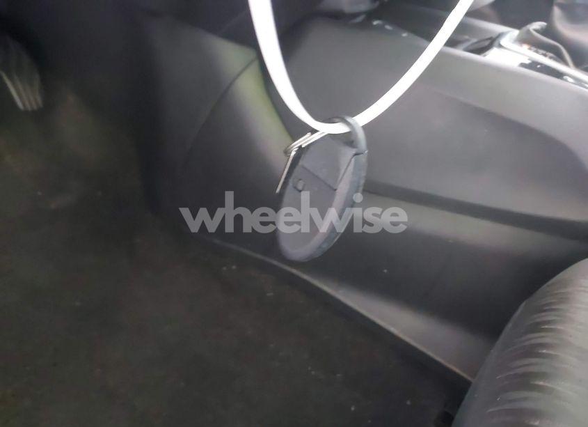 Photo 11 of 2019 Nissan Rogue SV (VIN 5N1AT2MT7KC784380)