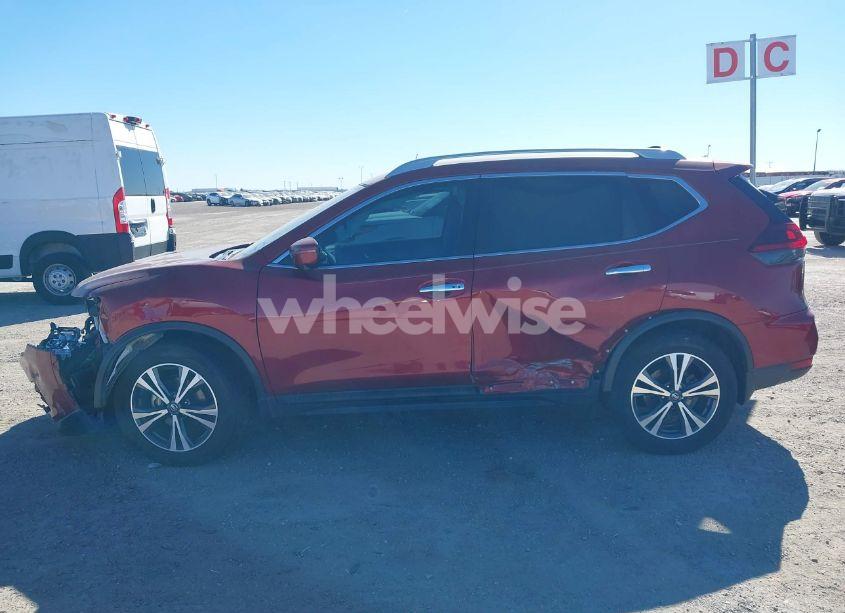 Photo 14 of 2019 Nissan Rogue SV (VIN 5N1AT2MT7KC799235)