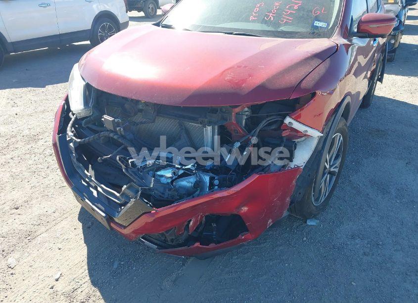 Photo 6 of 2019 Nissan Rogue SV (VIN 5N1AT2MT7KC799235)