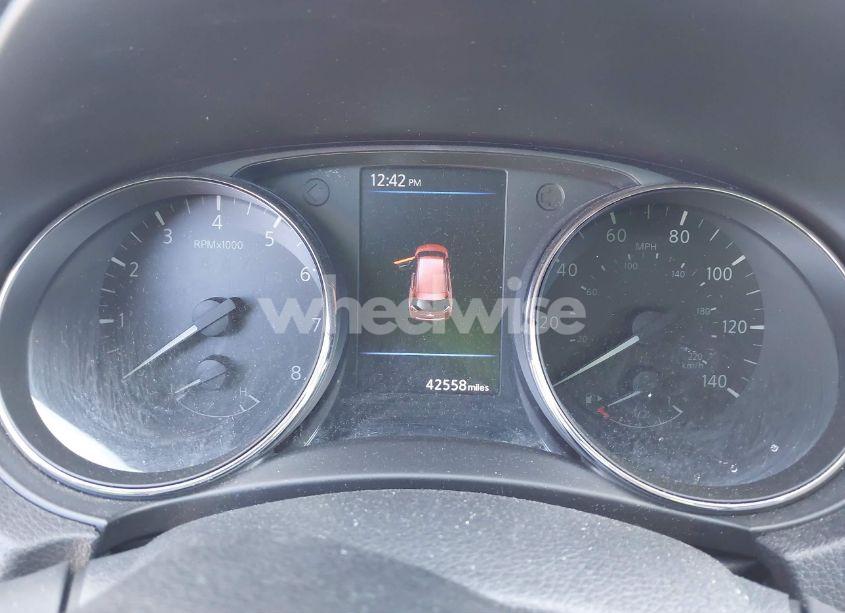 Photo 7 of 2019 Nissan Rogue SV (VIN 5N1AT2MT7KC799235)