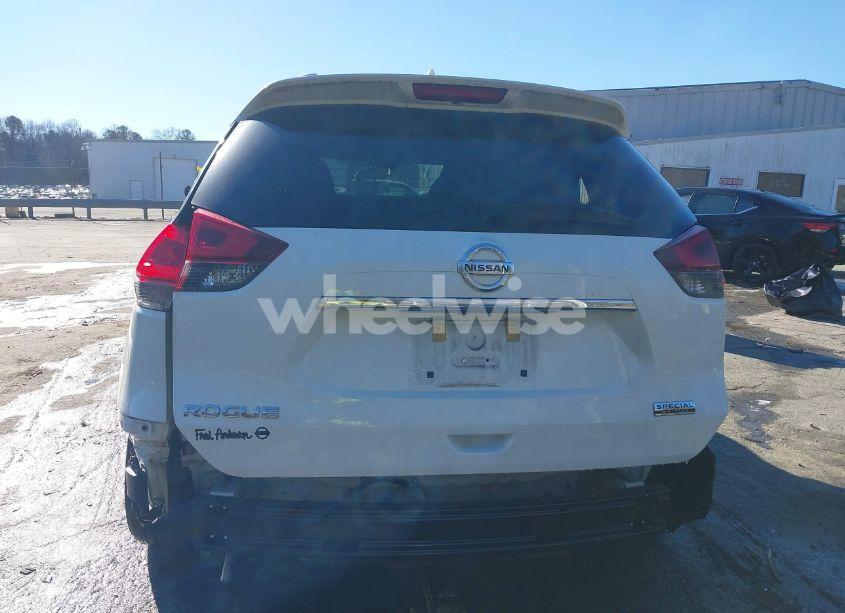 Photo 16 of 2019 Nissan Rogue S (VIN 5N1AT2MT7KC836591)