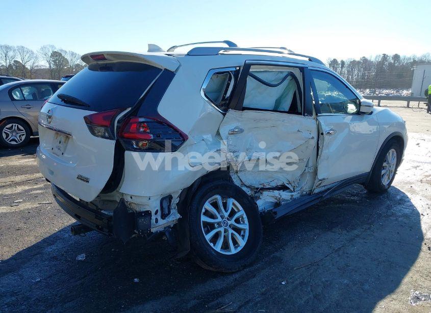 Photo 4 of 2019 Nissan Rogue S (VIN 5N1AT2MT7KC836591)