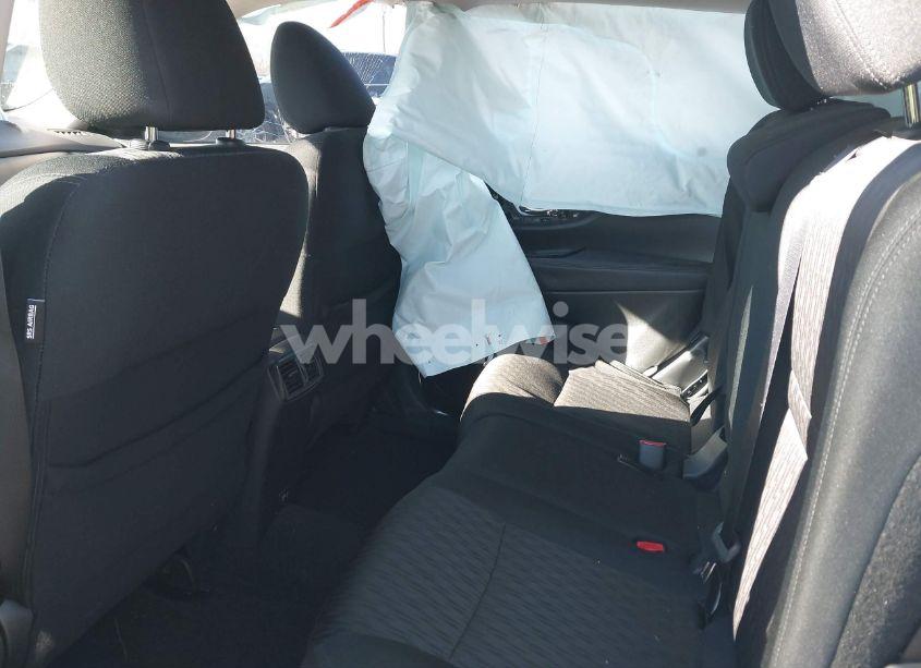 Photo 8 of 2019 Nissan Rogue S (VIN 5N1AT2MT7KC836591)